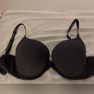 Victoria’s Secret bra size 38D